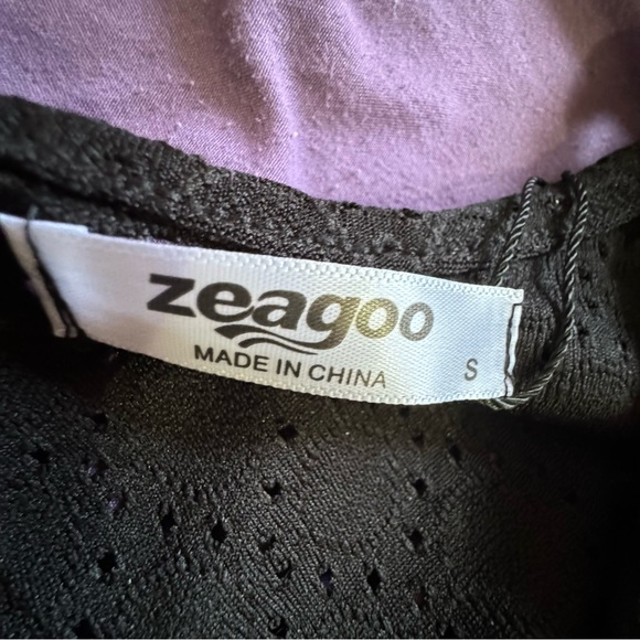 Zeagoo Women’s Chiffon Tank Top V Neck Basic Cami Loose Fit NWT Size US S - Picture 10 of 16